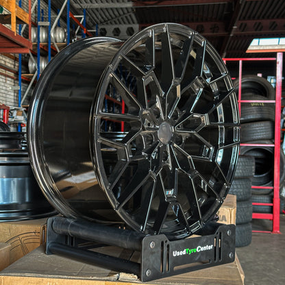 M4 CSL Style 5x112 - 19' - Glans Zwart