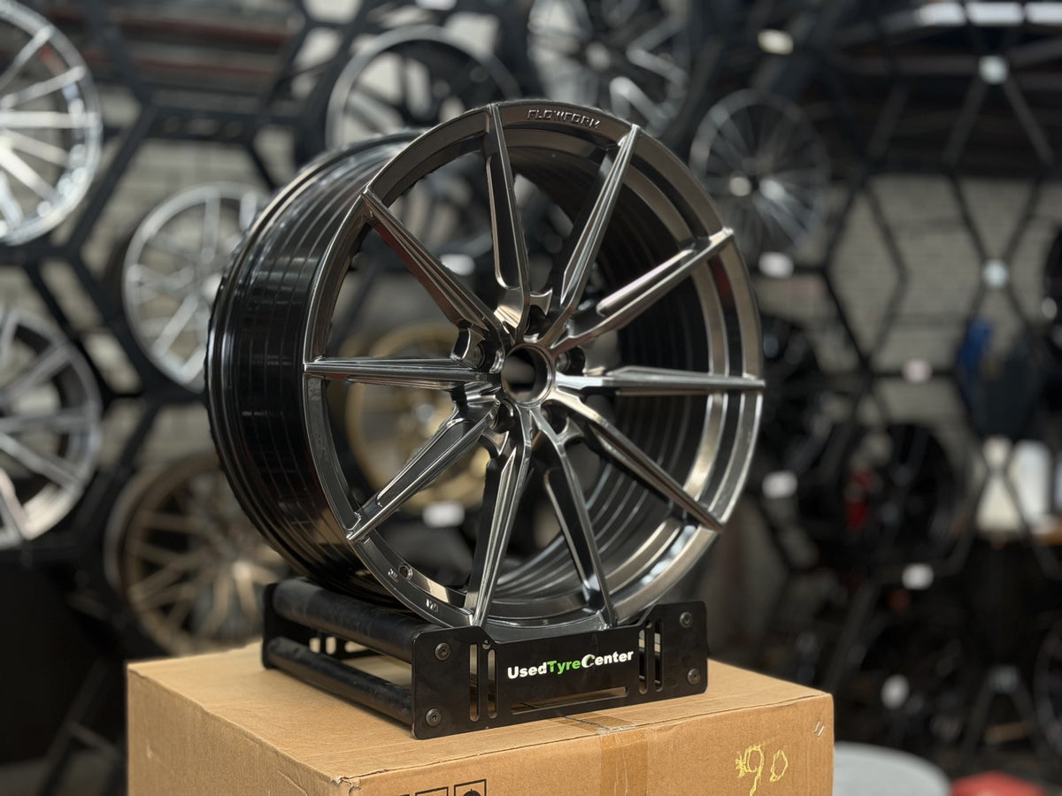 20" Flowform 10-Spaaks Hyper Black Rondom - 5x112